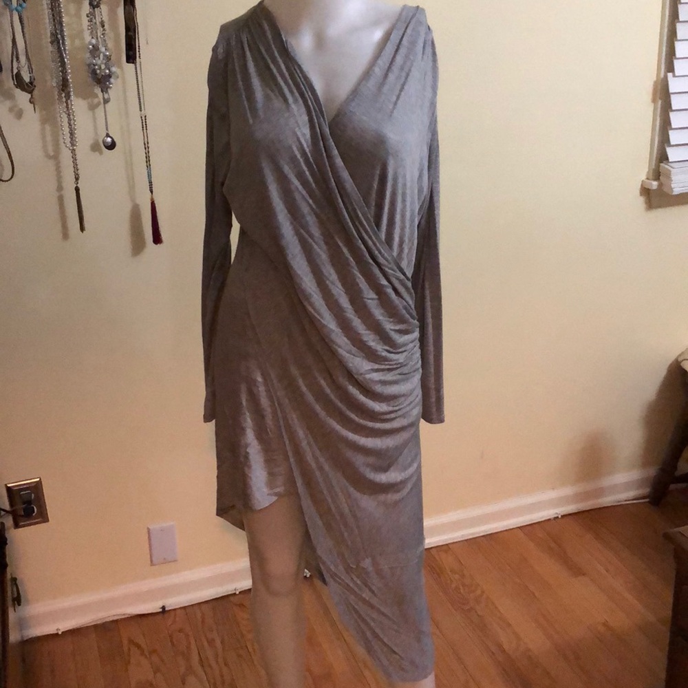 🌻Rhonda Shear Asymmetrical Ruched Tunic🌻